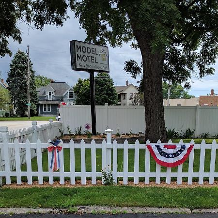 Model Motel Kankakee Bagian luar foto