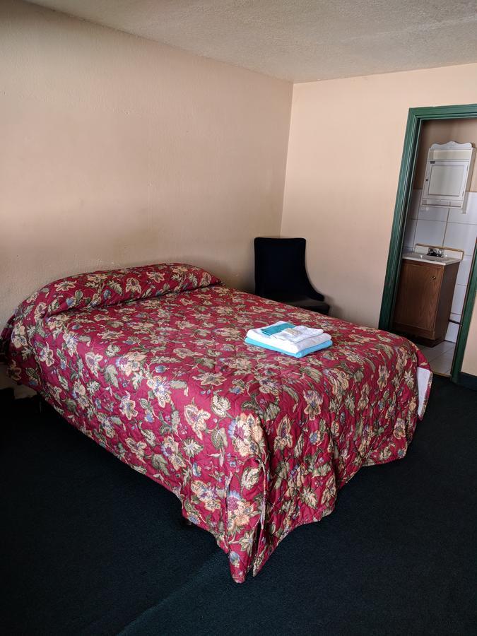 Model Motel Kankakee Bagian luar foto